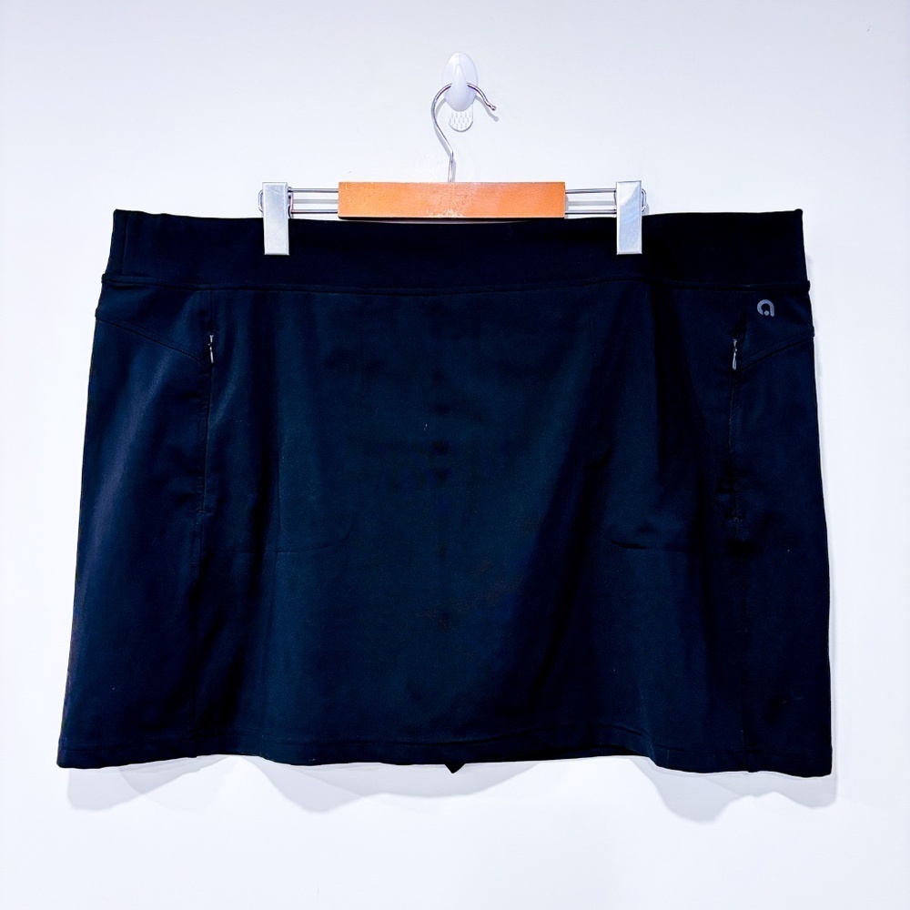 REITMANS Black athletic skort with zip pockets | Athleisure | 2X